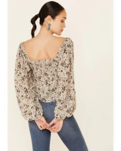 By Together Women's Floral Print Smocked Long Sleeve Crop Top 7 By Together Women's Floral Print Smocked Long Sleeve Crop Top -Ariat || Corral || Dan Post Store 2000345706 251 P4