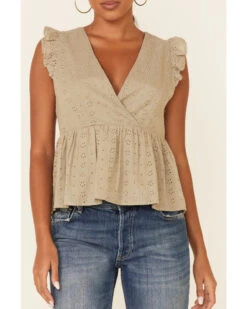 Wishlist Women's Gucci Eyelet Ruffle Surplice Short Sleeve Babydoll Top 6 Wishlist Women's Gucci Eyelet Ruffle Surplice Short Sleeve Babydoll Top -Ariat || Corral || Dan Post Store 2000349957 341 P3