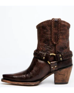 Cleo + Wolf Women's Willow Fashion Booties - Snip Toe -Ariat || Corral || Dan Post Store 2000361445 200 P3