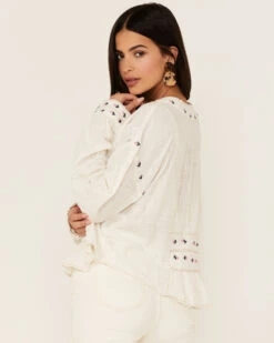 Free People Women's Kizzy Embroidered Top -Ariat || Corral || Dan Post Store 2000371746 100 P4